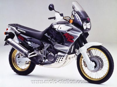 Historique_Honda_Africa_Twin_st3pz